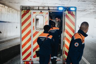 quelles sont les 3 informations que je dois absolument donner aux services de secours ?