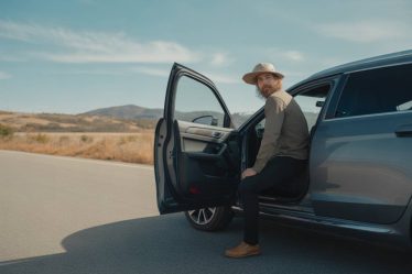 Angle mort d'une voiture : comment l'identifier et l'éviter efficacement