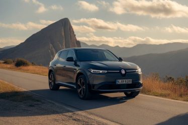 Peut-on assurer une voiture avec un fort malus sans se ruiner : les solutions en 2024